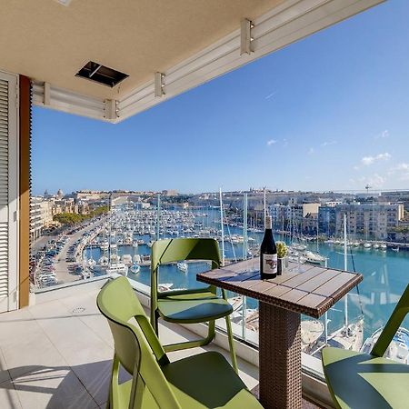 Stunning 3Br Apartment With Marina Views Ta Xbiex Kültér fotó